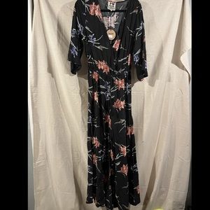 Jaase floral Romper! NWT
